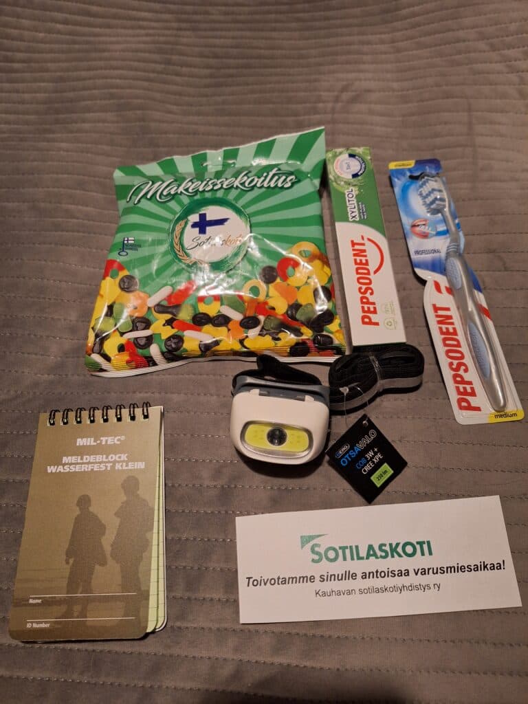 Alokas paketin sisältöä